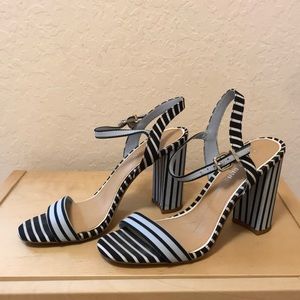 GIANNI BINI heels, size 6 1/2 navy & light blue stripes, almost new!